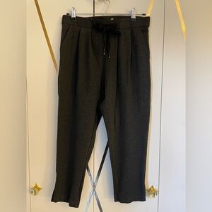 Betabrand Women's Black Joggers
